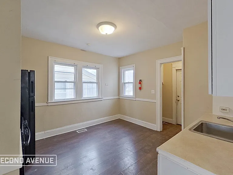910 Dresden Rd — Photo 4