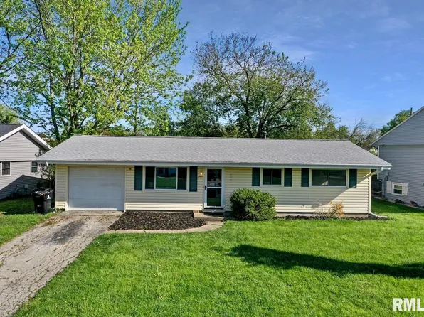 245 Briarcliff Dr, Washington, IL 61571