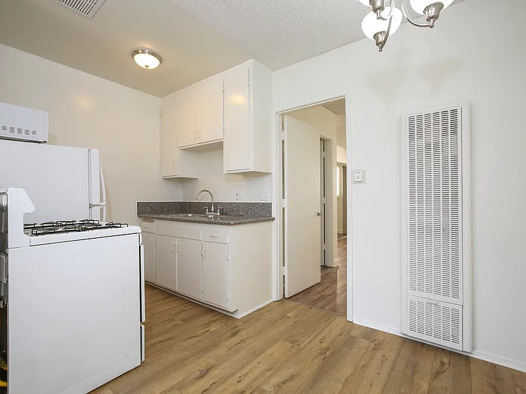 12456-12460 Culver Blvd — Photo 6