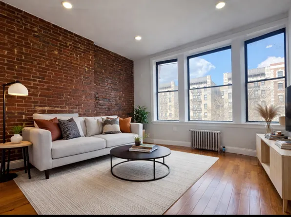 3924 Broadway image 1 of 8