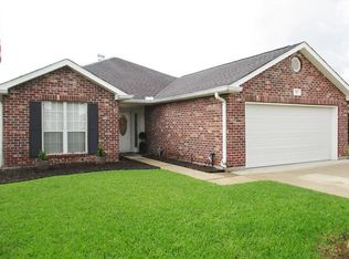 26 Oxford Dr, La Place, LA 70068