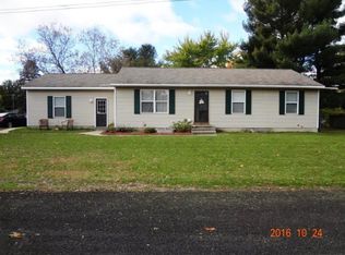 341 Maple St, Newaygo, MI 49337