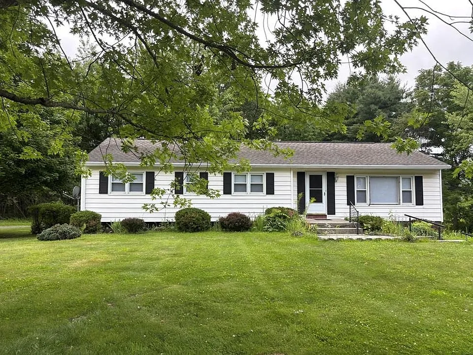 239 Vineyard Ave