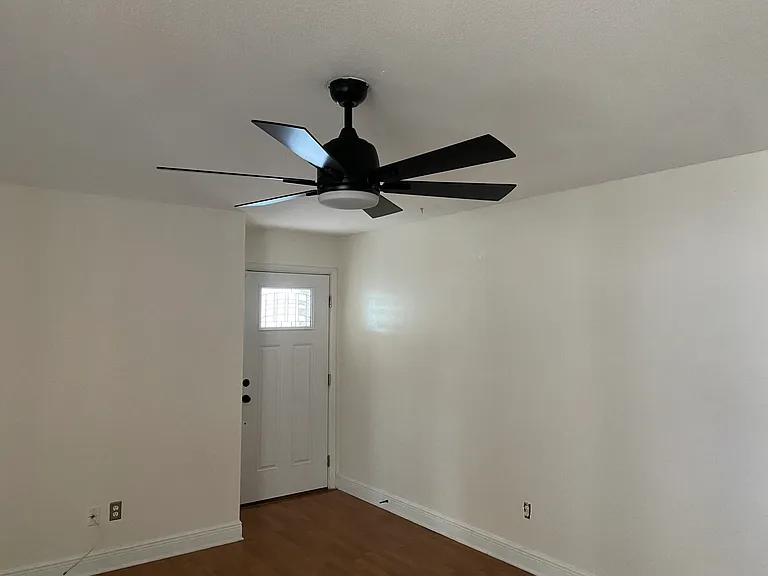 10803 Fairfield Village Dr — Photo 17