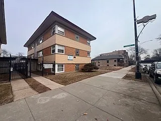 2254 W Garfield Blvd #1R — Photo 14