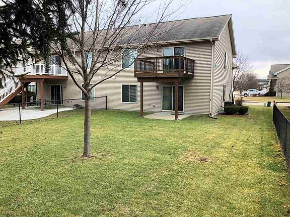 2nd image of 1042 Patton Ln