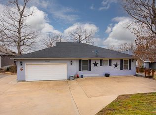 28233 Oxbow Dr, Warsaw, MO 65355