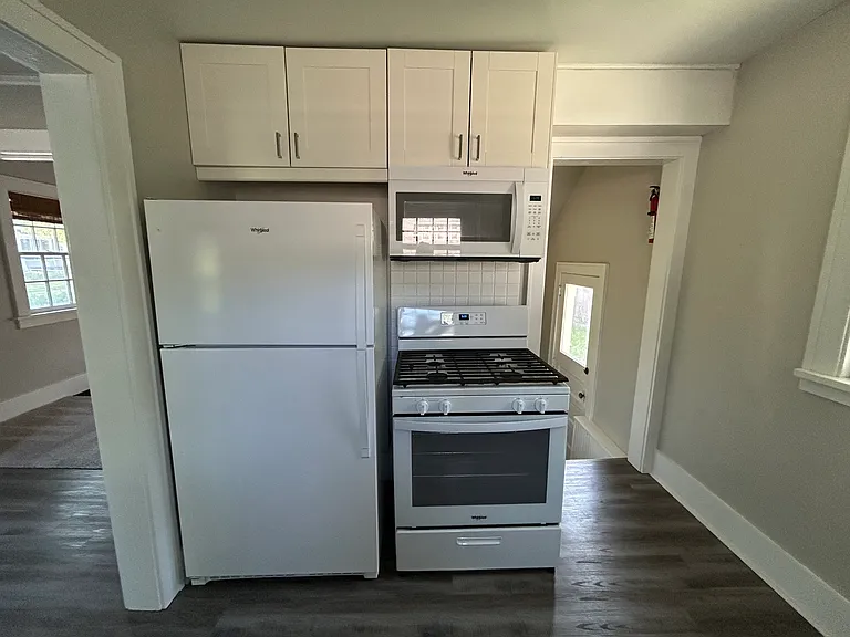2217 Donald St — Photo 21