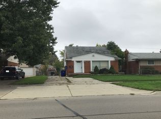 18327 E 13 Mile Rd, Fraser, MI 48026