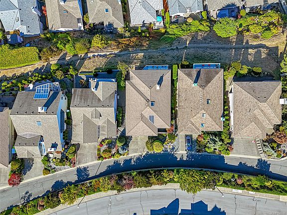 3rd image of 3661 Ridge Ln