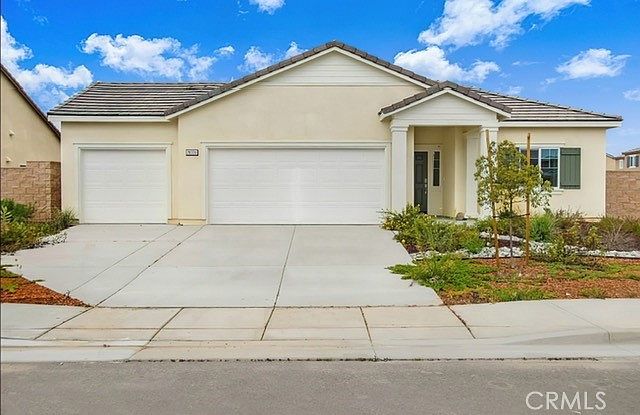 1st image of 28339 Cosmos Dr