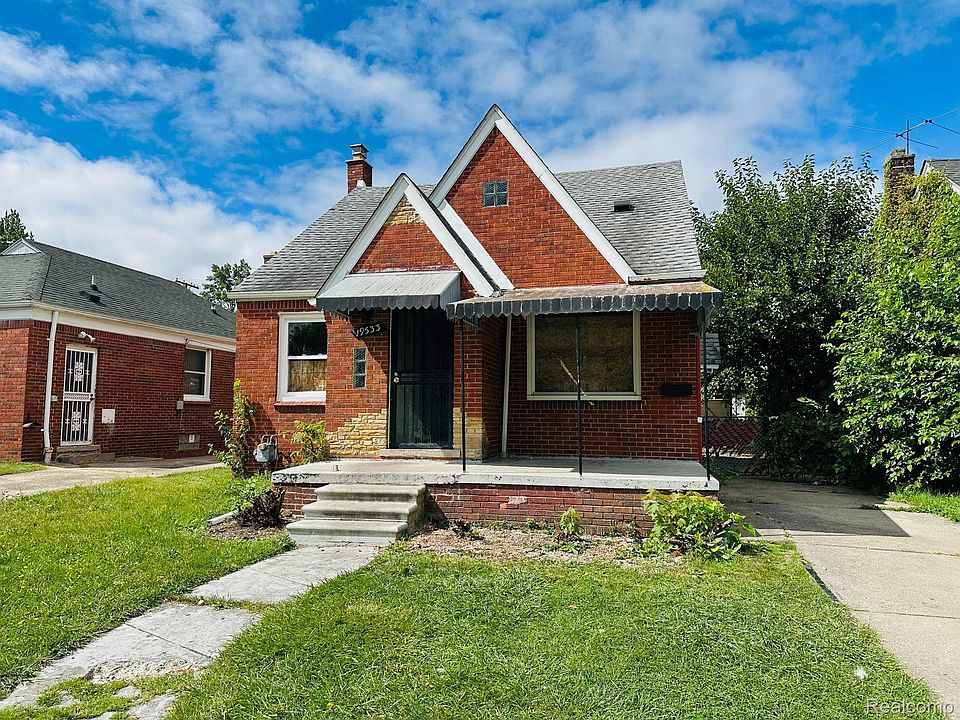 1st image of 19533 Barlow St