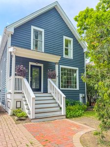 882 Willow Rd, Winnetka, IL, 60093