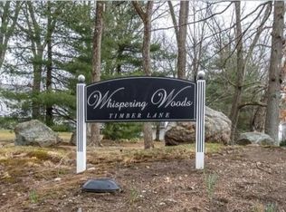 202 Timber Ln #202, Canton, CT 06019