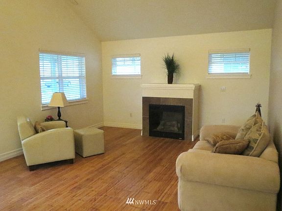 5th image of 123 E 9th Avenue #1
