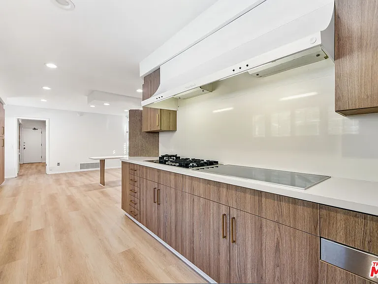 8900 Alto Cedro Dr — Photo 19