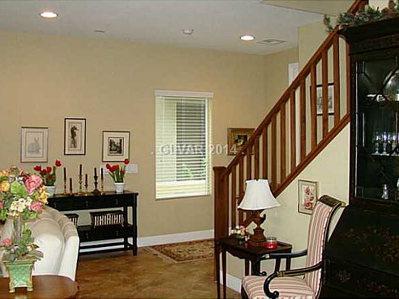 5th image of 10669 Agate Knoll Ln