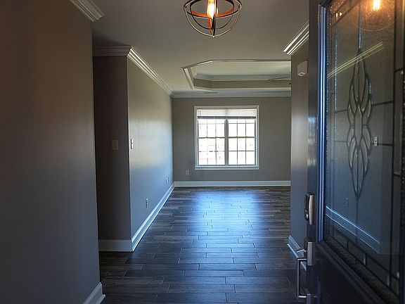 4th image of 41 Broadhead Dr