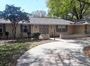8214 Westridge Dr, Tampa, FL 33615