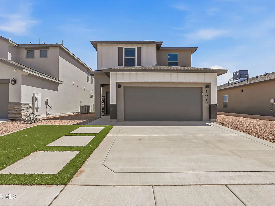 1072 Summer Rain St