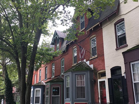 2nd image of 1019 N Monroe St