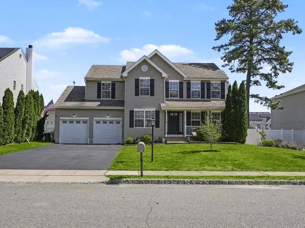 8 Avalon Ave, Barnegat, NJ 08005