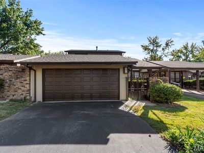 11054 Thousand Oaks Dr, Saint Louis, MO, 63136