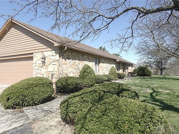 5th image of 2511 N Snyder Rd