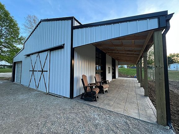 Event barn built 2003