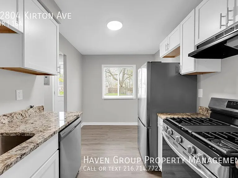 12804 Kirton Ave — Photo 12