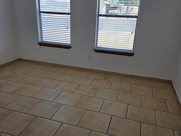 1802 Missouri Ave #B — Photo 8