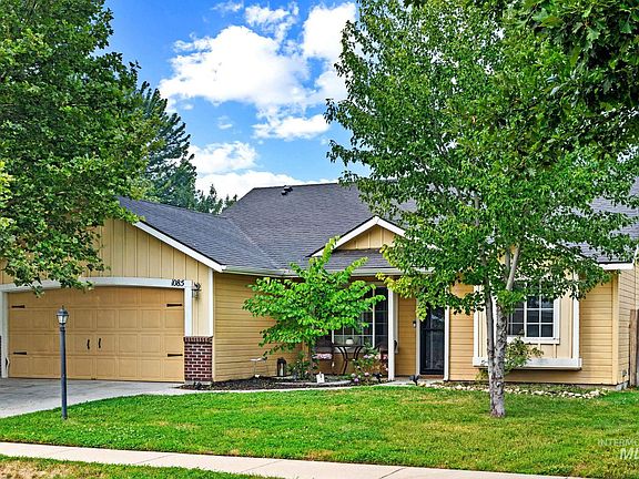 2nd image of 1085 N Crownhaven Way