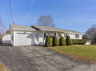 29 Scribner Cir, Lewiston, ME 04240