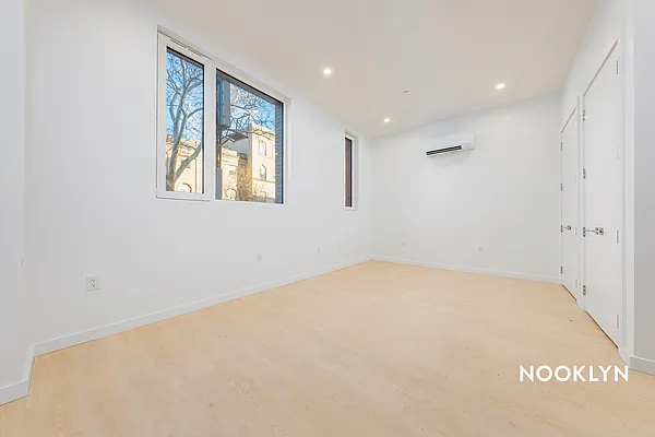 Rented by Nooklyn NYC LLC | media 50