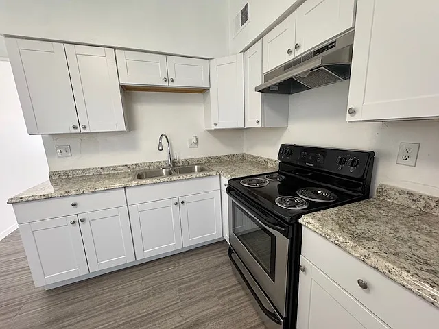 1605 E Crown — Photo 10
