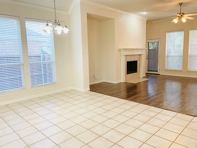 1505 Somerset Dr — Photo 9