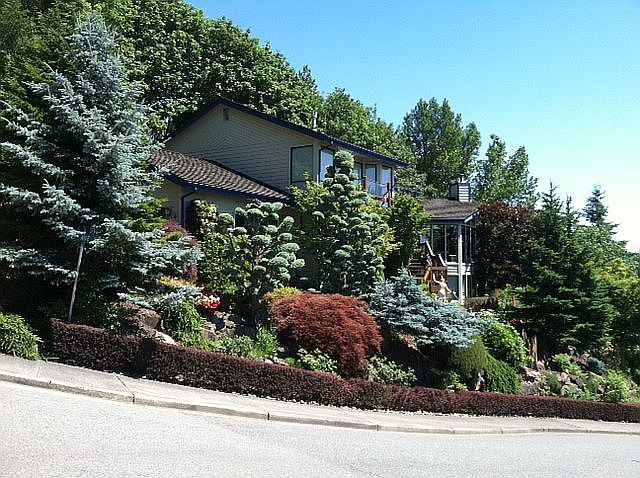  south toward residence