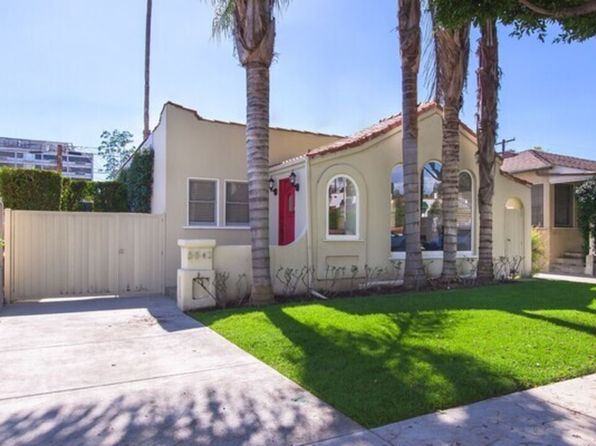 8842 Dorrington Ave