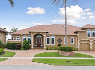 136 Hollyhock Ct, Marco Island, FL 34145