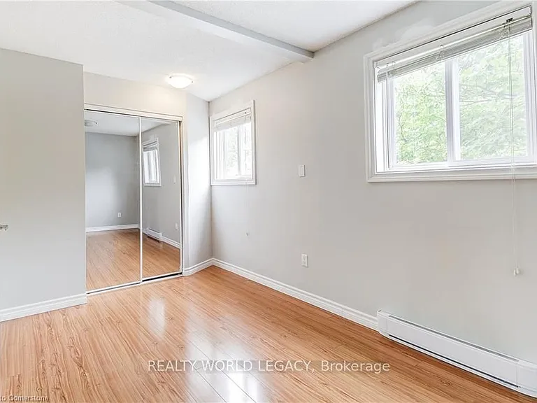 119 Cedar St S #8 — Photo 14