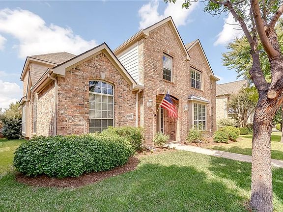 3rd image of 8705 Mandevilla Dr