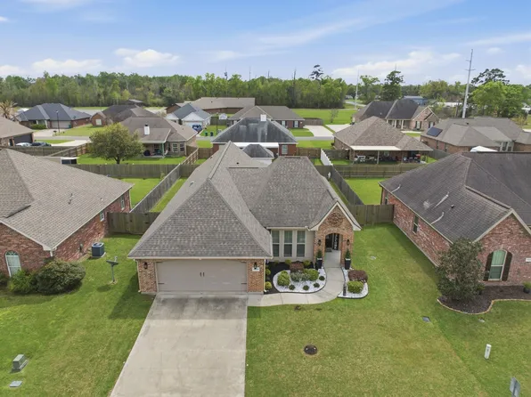 2205 Alexa Ln, Sulphur, LA 70663
