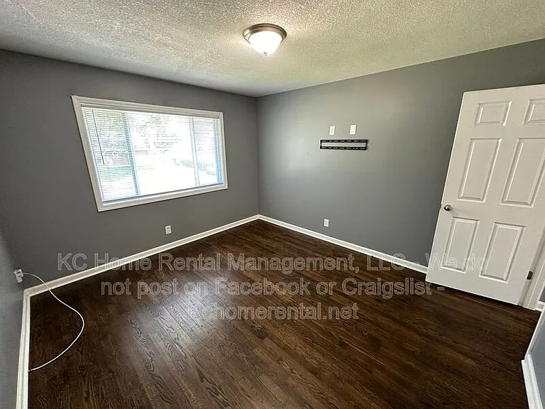 3124 N 55th St #B — Photo 22