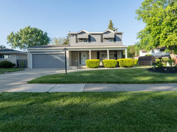 3085 Reese Dr, Sterling Heights, MI 48310