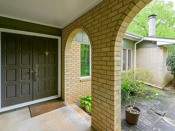 5th image of 3247 Custer Lake Dr NW