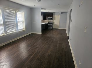 6128 N Claremont Ave APT 1, Chicago, IL 60659