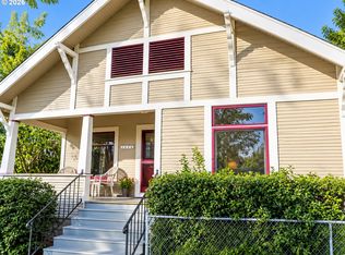 1616 NE Commercial Ave, Roseburg, OR 97470