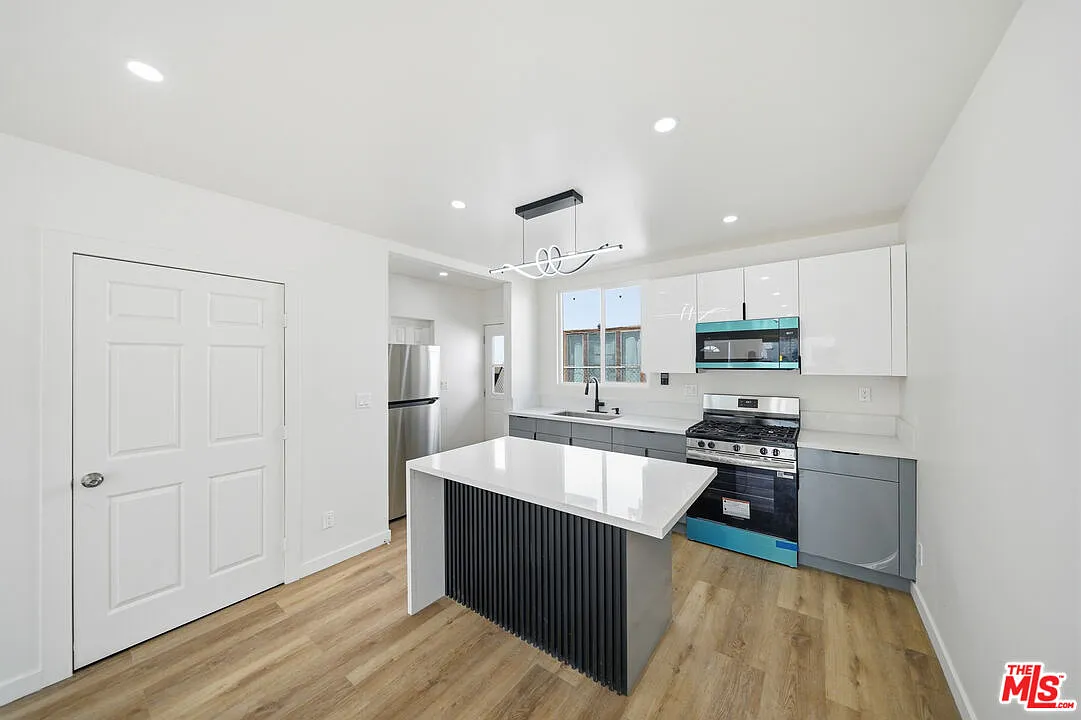 1 bed, 1.0 bath, 600 sqft, $1,975 — Photo 4