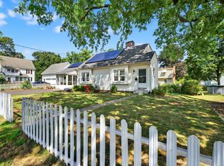 15 Saint John Street, Manchester, CT 06040