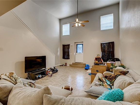 3rd image of 108 E Davilla St